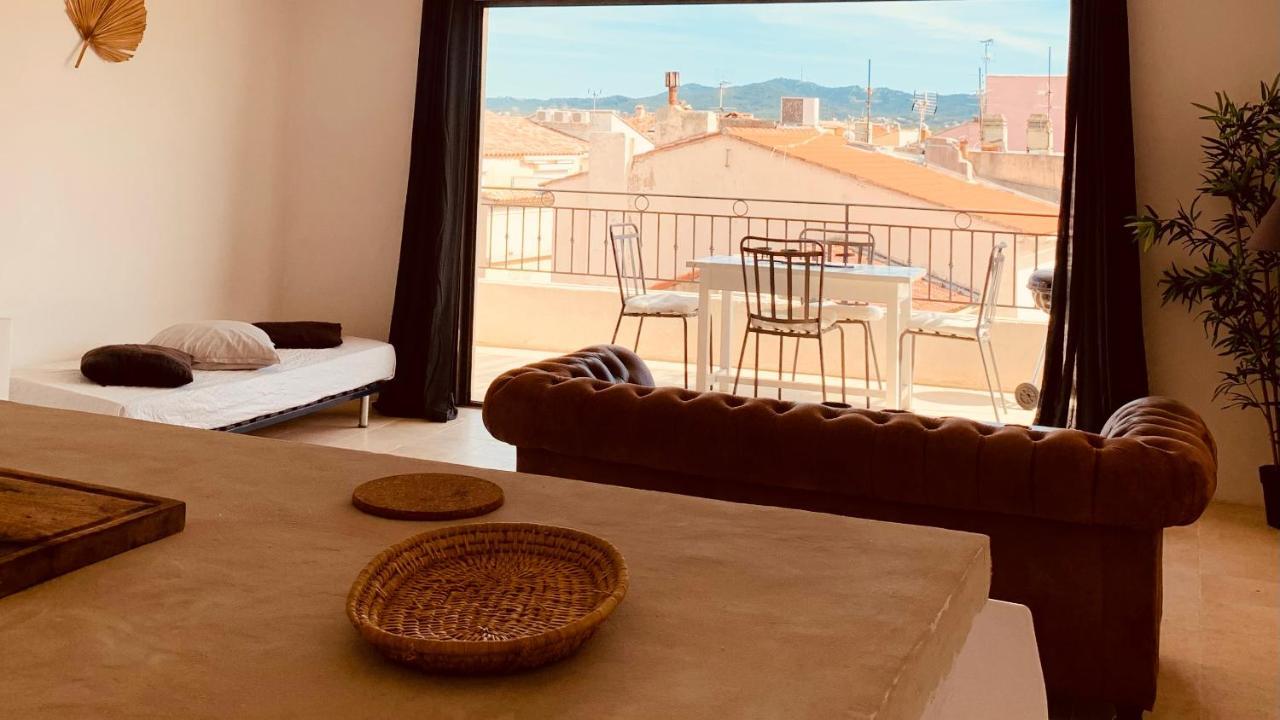 Les Toits De Sanary Et La Mer Exterior foto